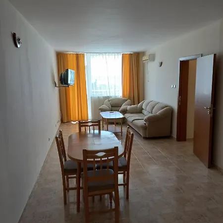 Апартамент Apart Rutland Bay 3-Апартамента *