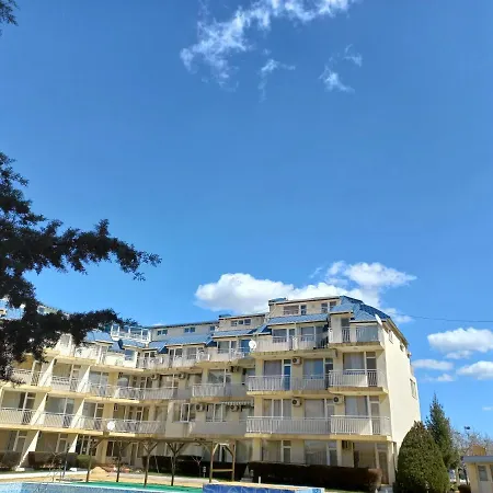 Апартамент Apart Rutland Bay 3-Апартамента Равда