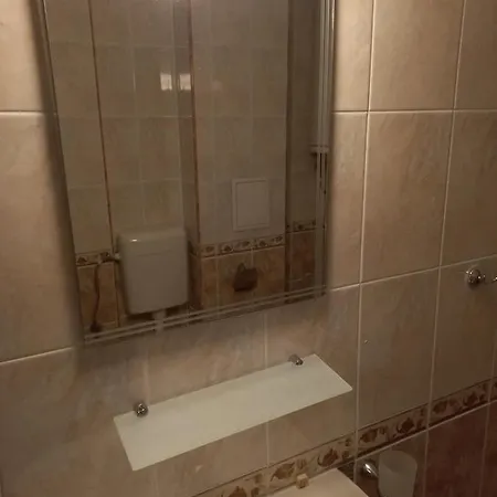 Апартамент Apart Rutland Bay 3-Апартамента *