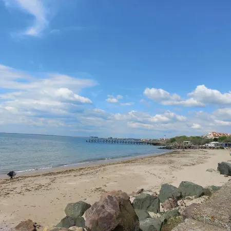 Apart Rutland Bay 3-Апартамента Равда