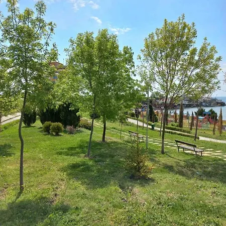 Apart Rutland Bay 3-Апартамента Апартамент Равда